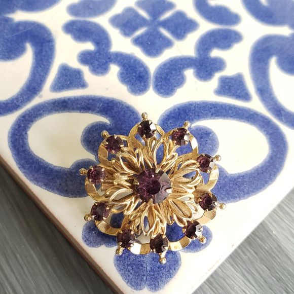 Vintage 1950s purple gold flower brooch1